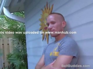 Str8 resort maintenance lad has gay sex.