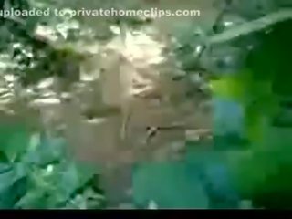 India ladki di hutan di luar putri kacau keras www.xnidhicam.blogspot.com