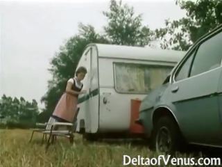 Retro nemecké x menovitý film - chlpaté pička bruneta jebanie v camper